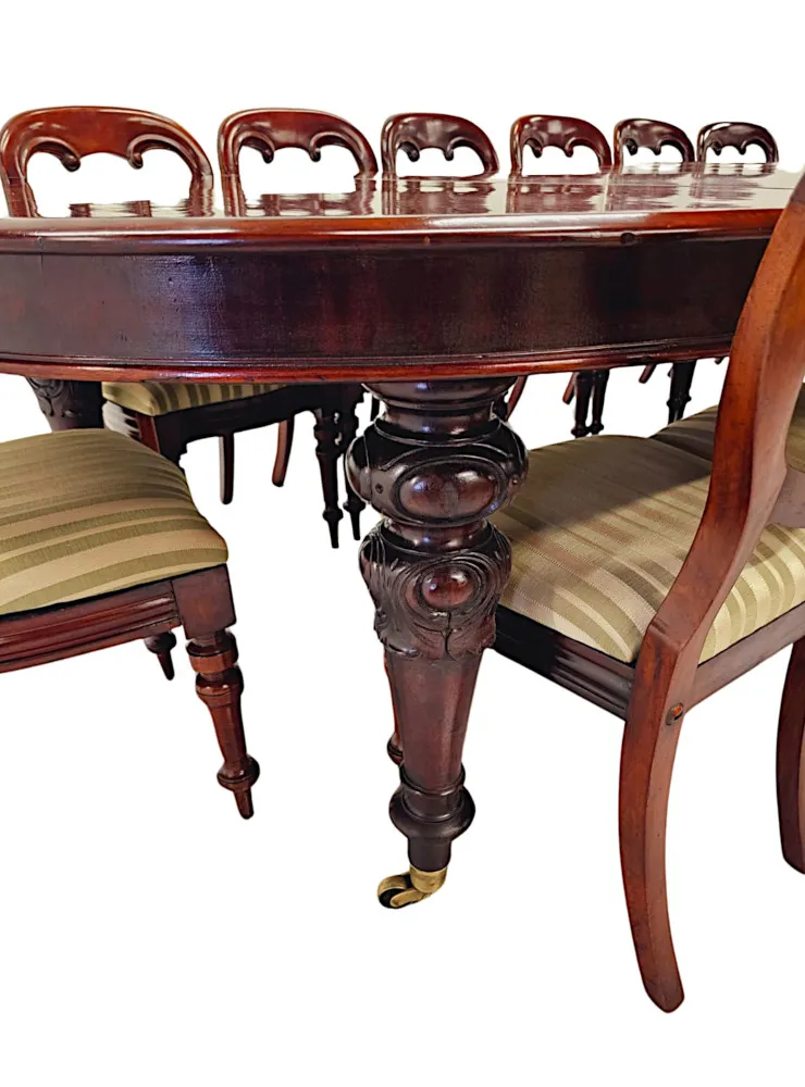 A Very Rare and Fine Irish 19th Century Four Leaf Extending Dining Table in the Manner of Strahan of Dublin