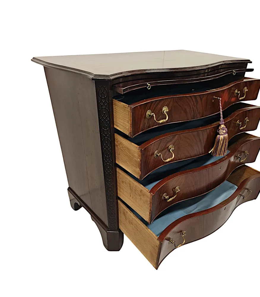 A Very Fine Early 20th Century Serpentine Chest of Drawers