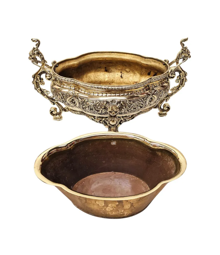  A Very Rare 19th Century Polished Brass Jardiniere or Planter 