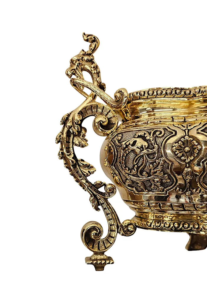  A Very Rare 19th Century Polished Brass Jardiniere or Planter 