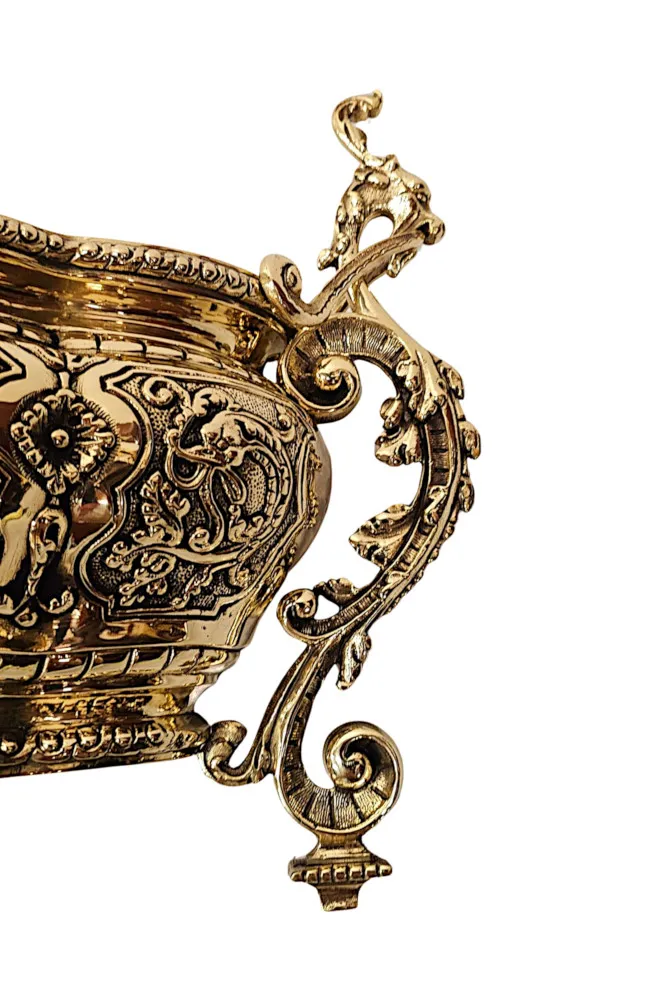  A Very Rare 19th Century Polished Brass Jardiniere or Planter 